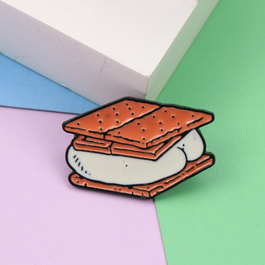 Zinc Food Snacks - Spilla in metallo smaltata con design