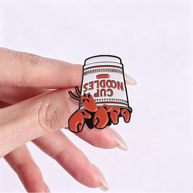 Spilla smaltata Lobster Cup No - Zinc Food Snacks recensione e prezzo